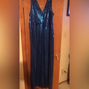Beautiful blue sequin formal, size 16 /2x